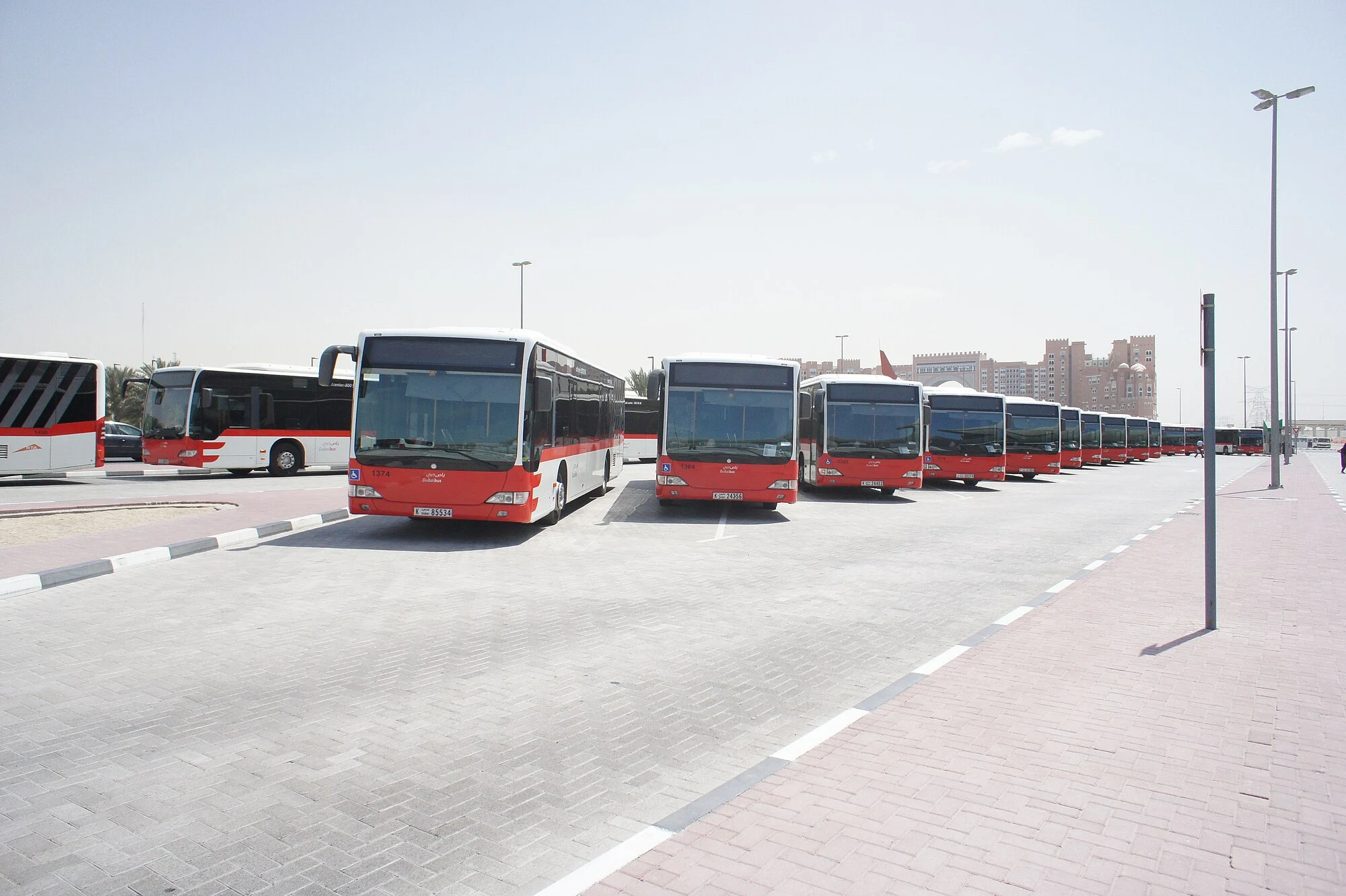 Abu Dhabi to Dubai by bus