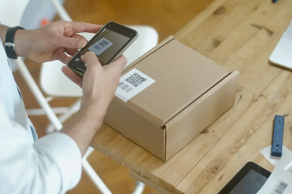 Dropshipping:The Pros and Cons in the UAE Marketplace 2 What is Dropshipping?